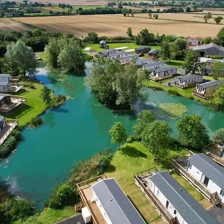 Hot Tub - York - Fishing Lakes - Free Parking - 2 Tatil Evi Malton